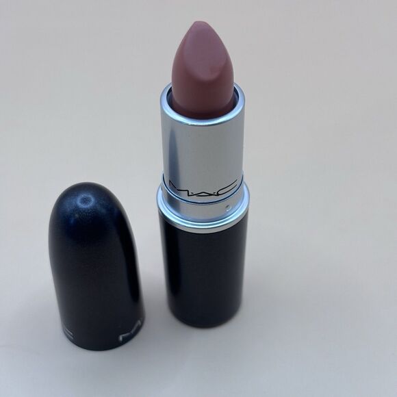 MAC Matte Lipstick 606 Kinda Sexy Pretty Light Brown Nude Matte Discontinued 3gr - Picture 3 of 4